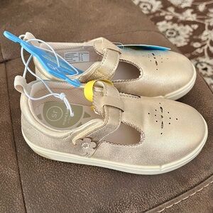 Munchkin Stride Rite Gold Sparkle Girls’ Mary Jane Dress Shoes